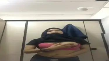 Jilbab Nakal Pulang ngampus Langsung Ngentot Liar